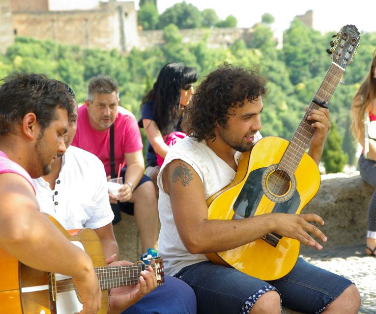 granada-albaicin-sacromonte-walking-tour-flamenco-show