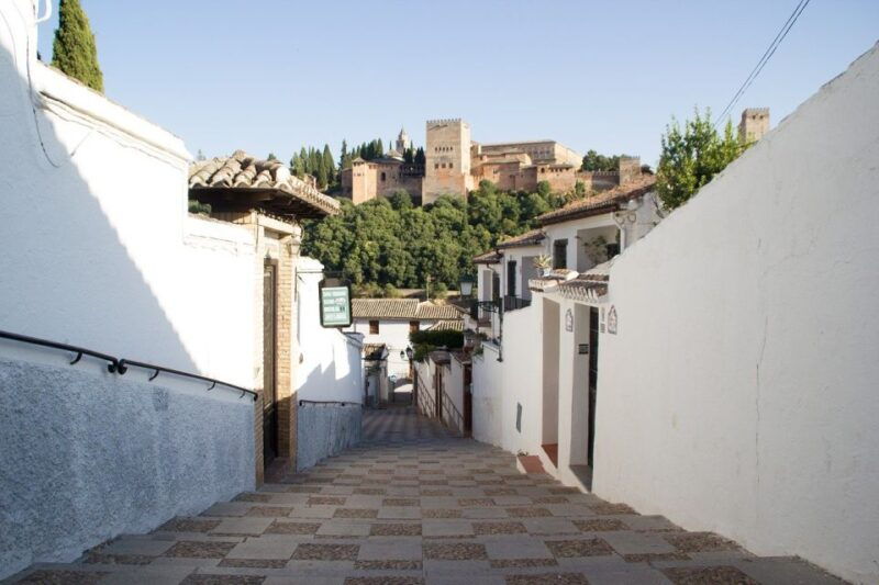granada-albaicin-sacromonte-walking-tour-flamenco-show