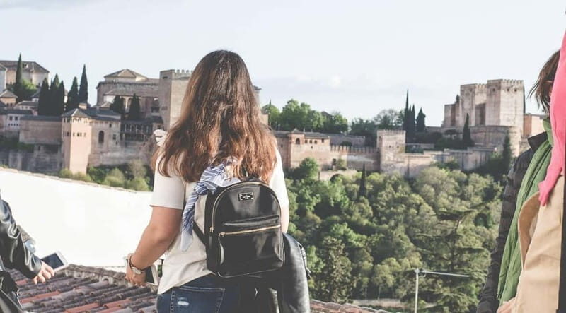 Granada: Albayzin and Sacromonte Hybrid Walking Tour - What Travelers Say