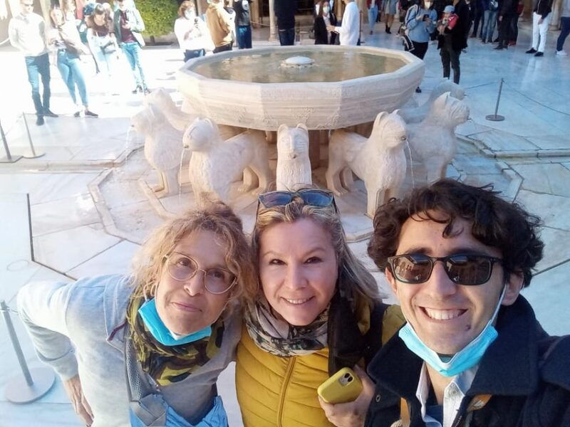 granada-alhambra-alcazaba-and-nasrid-palaces-tour