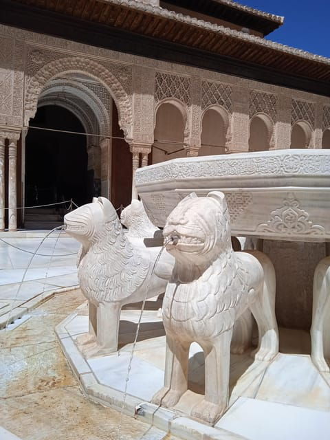 granada-alhambra-alcazaba-and-nasrid-palaces-tour