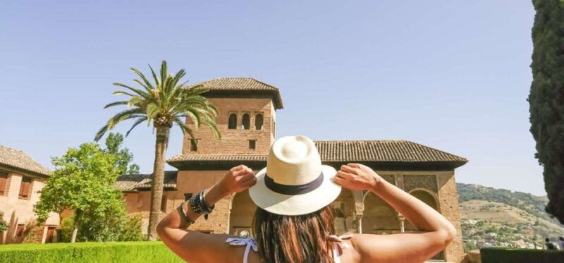 granada-alhambra-and-generalife-gardens-experience-tour