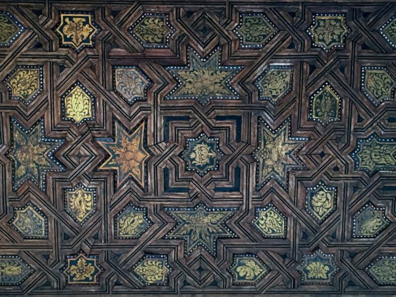 granada-alhambra-and-generalife-gardens-guided-tour