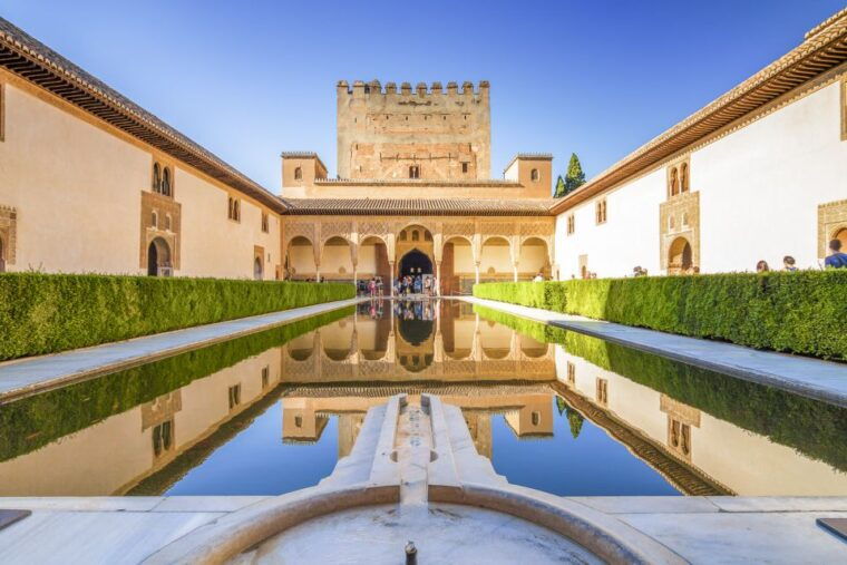 granada-alhambra-and-generalife-private-fast-track-tour