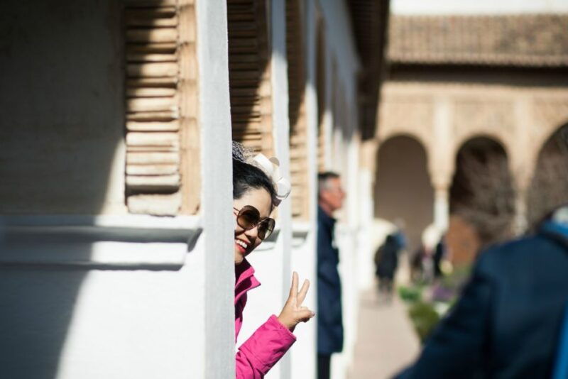 granada-alhambra-and-nasrid-palaces-private-tour