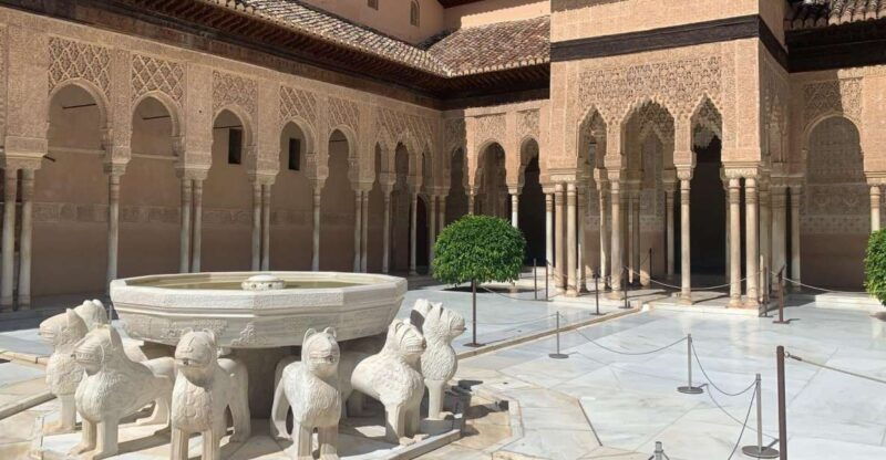 granada-alhambra-complex-guided-tour-with-ticket