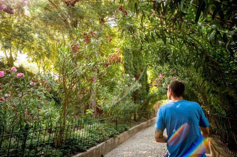 granada-alhambra-entry-ticket-with-audio-guide