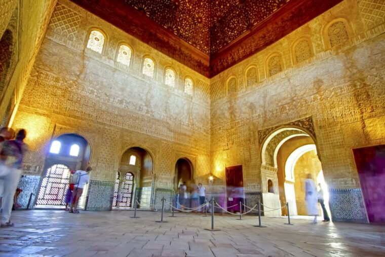 granada-alhambra-fast-track-guided-tour