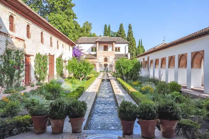 granada-alhambra-gardens-and-generalife-ticket