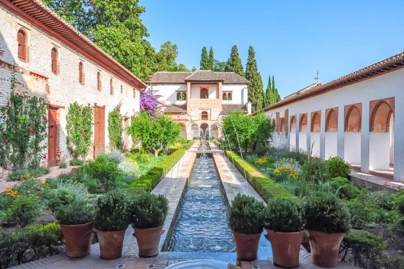 granada-alhambra-gardens-and-generalife-ticket