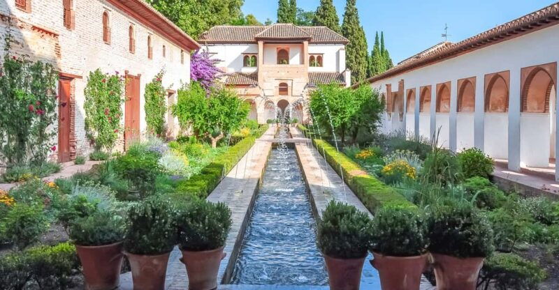 granada-alhambra-gardens-and-generalife-ticket