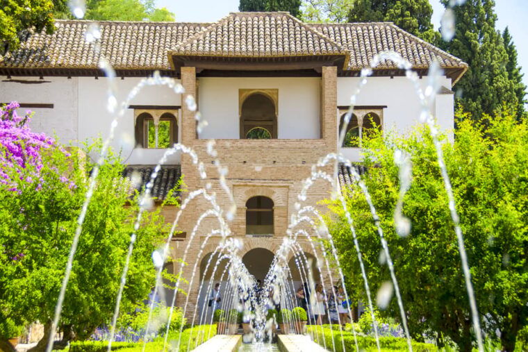 granada-alhambra-gardens-and-generalife-ticket