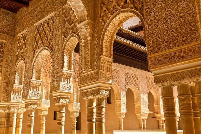 Granada: Alhambra & Gardens Tour w/Nasrid Palaces Option - A Closer Look at What the Tour Offers