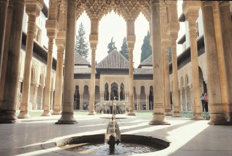 granada-alhambra-generalife-albaicin-private-tour