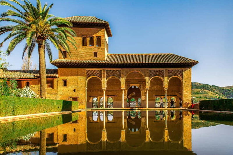 Granada: Alhambra, Generalife & Nasrid Palaces Guided Tour - Who This Tour Is Best For