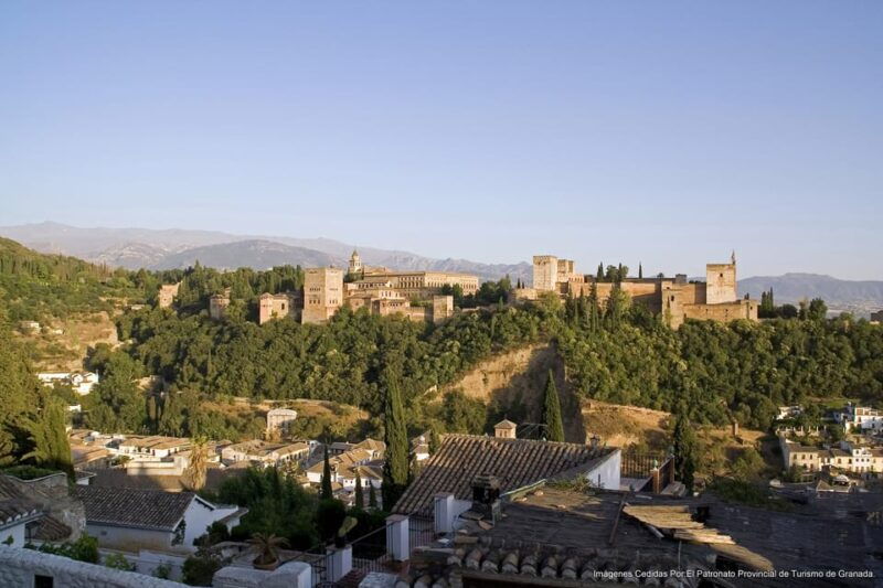 granada-alhambra-guided-tour-and-flamenco-show