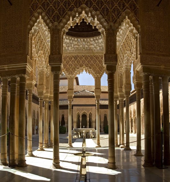 granada-alhambra-guided-tour-w-nasrid-palaces-city-pass