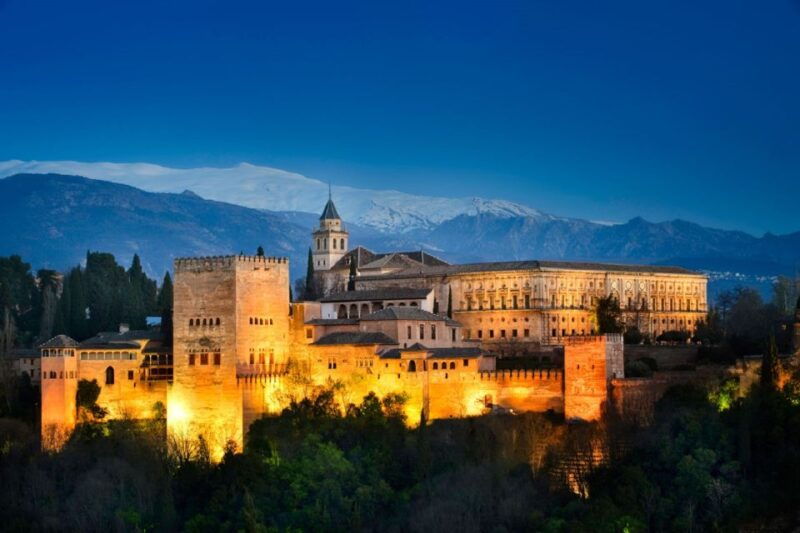 granada-alhambra-nasrid-and-generalife-private-tour