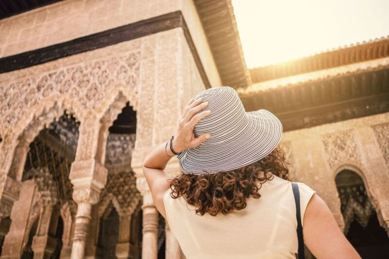 granada-alhambra-nasrid-palaces-and-generalife-tour