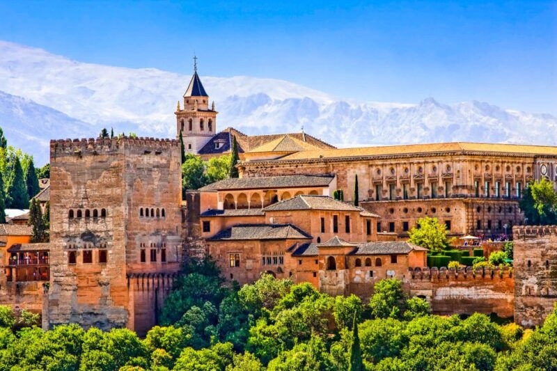 granada-alhambra-nasrid-palaces-tour-with-tickets