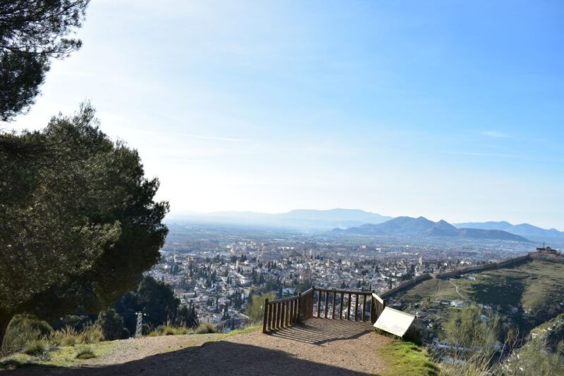 granada-alhambra-natural-park-hiking-tour