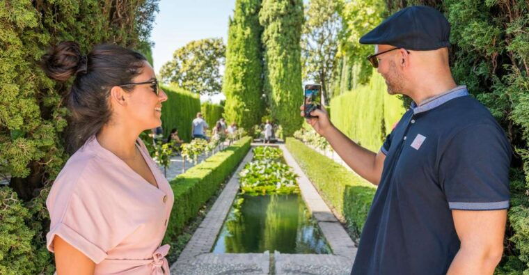 granada-alhambra-ticket-and-guided-tour-with-nasrid-palaces