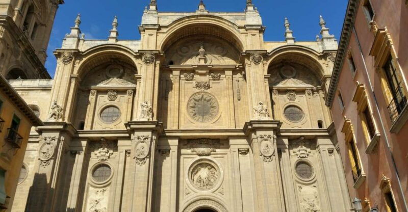 granada-cathedraroyal-chapel-albaicin-skip-the-line-tour