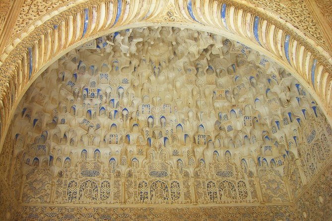 granada-day-trip-alhambra-nazaries-palaces-from-seville