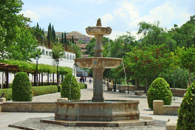 granada-day-trip-from-seville-with-skip-the-line-alhambra-access