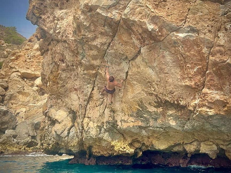 Granada: Deep Water Soloing in Calahonda Pier - What’s Included and What’s Not