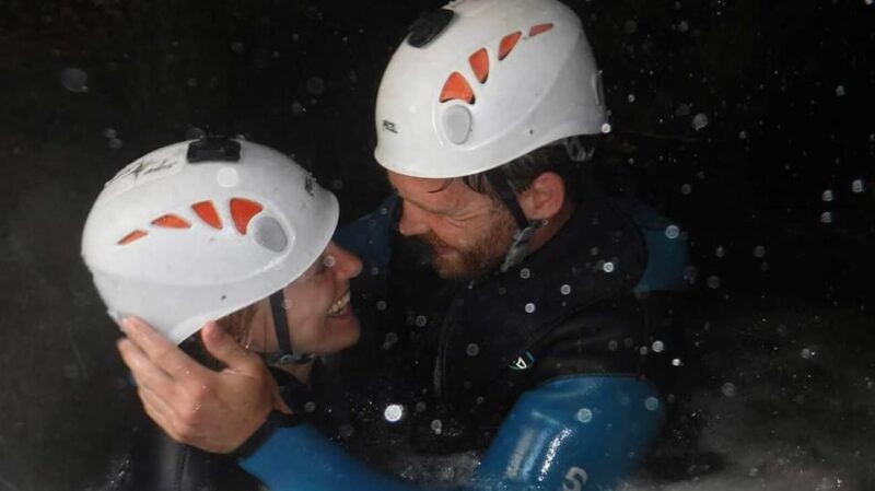 granada-family-canyoning-in-rio-verde