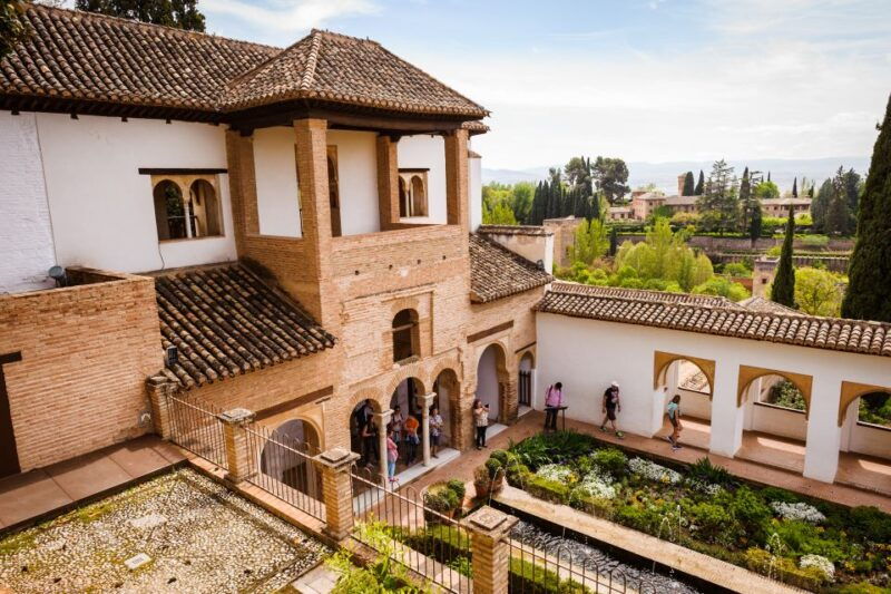 granada-full-day-from-costa-del-sol