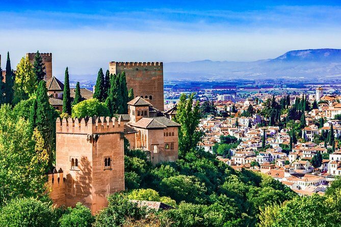 Granada full day: La alhambra completa + el Albaicin y Sacromonte - Sacromonte and Traditional Caves