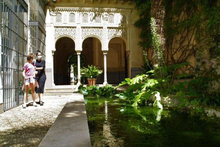granada-gardens-of-carmenes-guided-tour