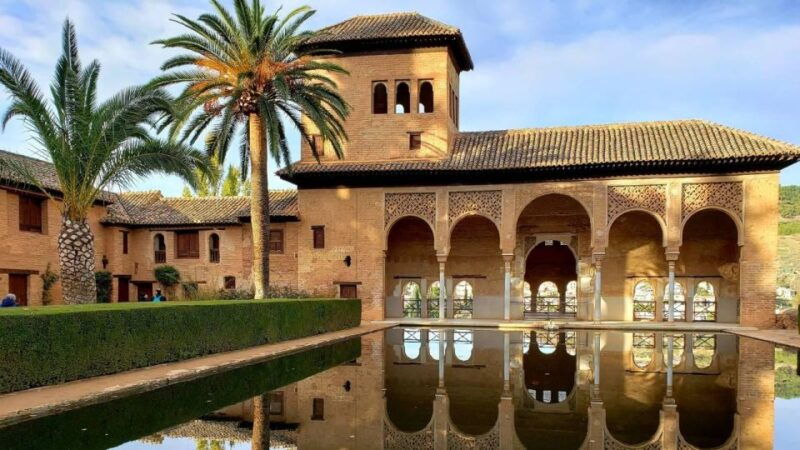 granada-generalife-and-alcazaba-guided-tour-without-tickets