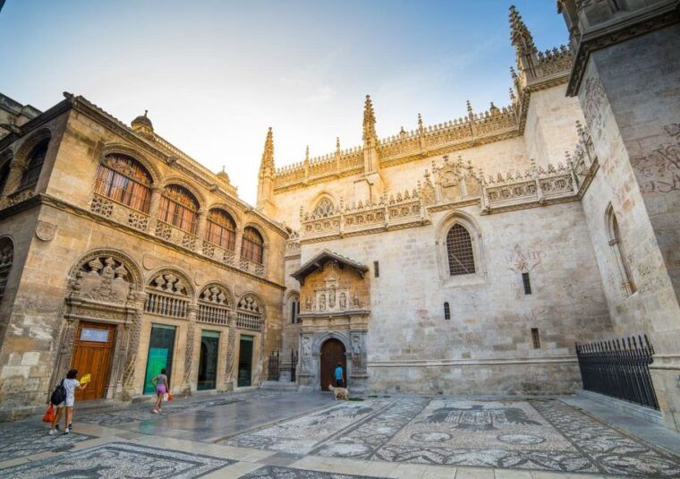 granada-half-day-4-neighborhoods-4-cultures-private-tour