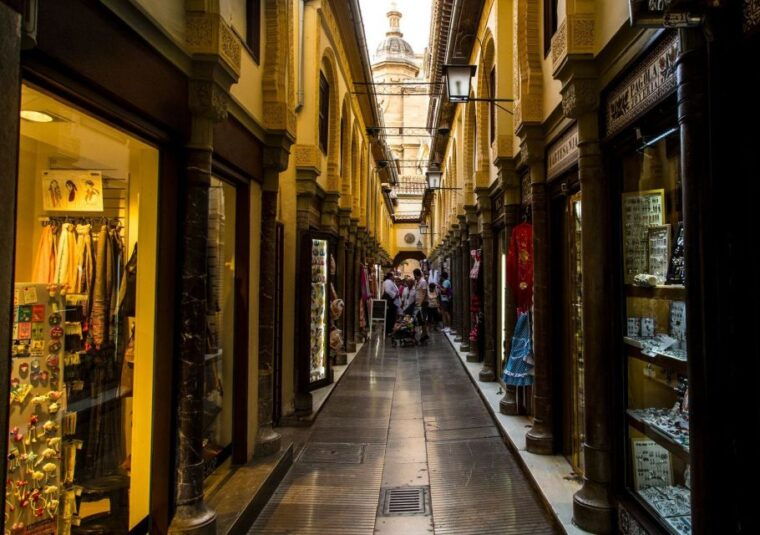 granada-half-day-4-neighborhoods-4-cultures-private-tour