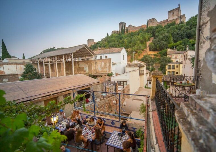 granada-half-day-4-neighborhoods-4-cultures-private-tour