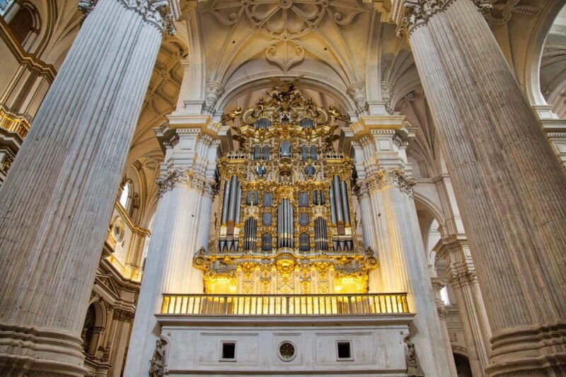 granada-half-day-private-walking-tour-with-local-guide