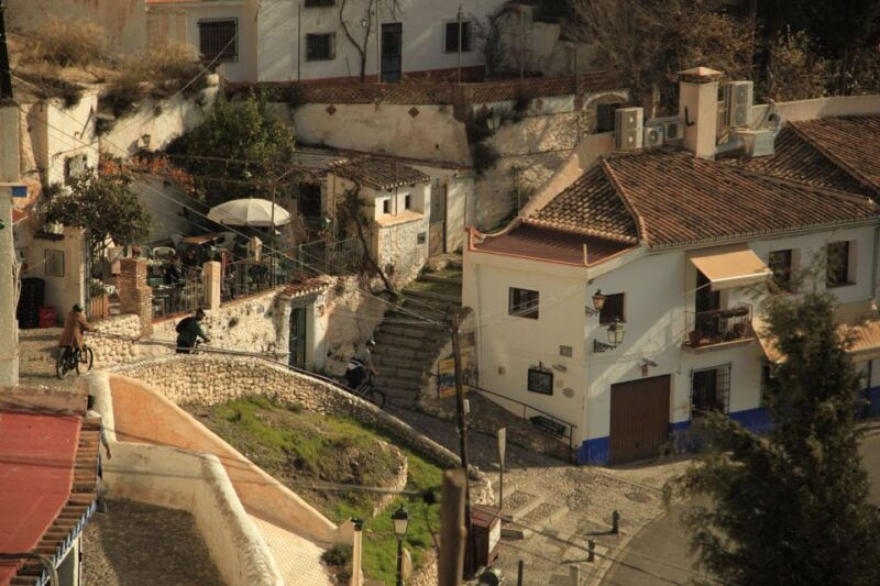 granada-highlights-viewpoints-ebike-tour-with-tapas-break
