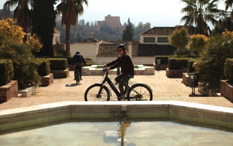 granada-highlights-viewpoints-ebike-tour-with-tapas-break