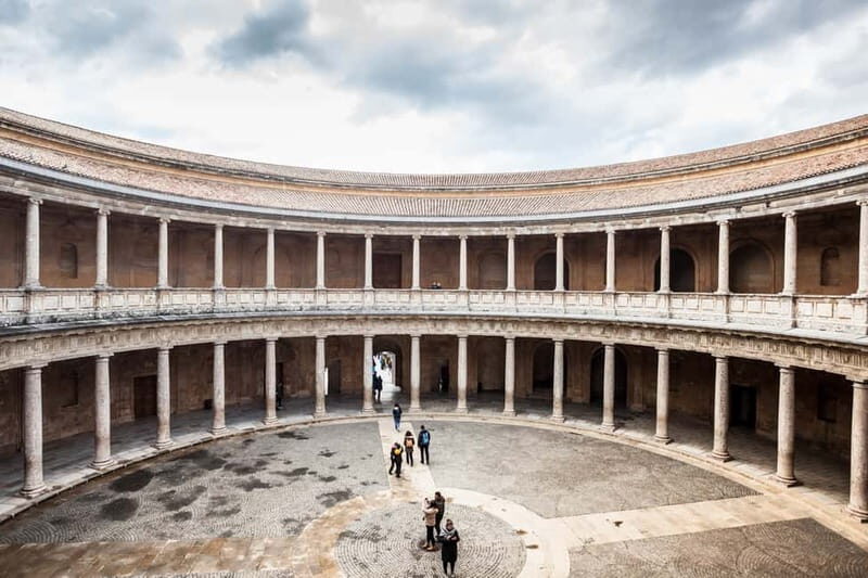 Granada: Last minute ticket Alhambra Tour - An In-Depth Look at the Granada Alhambra Tour