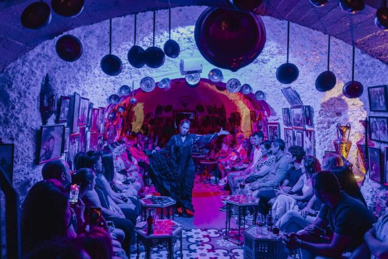granada-los-amayas-cave-traditional-flamenco-show