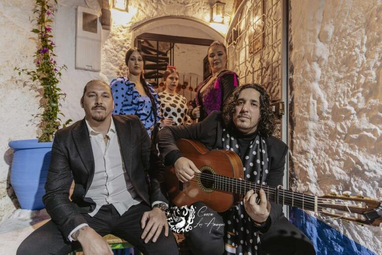 granada-los-amayas-cave-traditional-flamenco-show