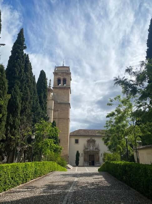 Granada: Monastery of San Jerónimo Entry Ticket - Discovering the Monastery of San Jerónimo in Granada: A Practical Guide