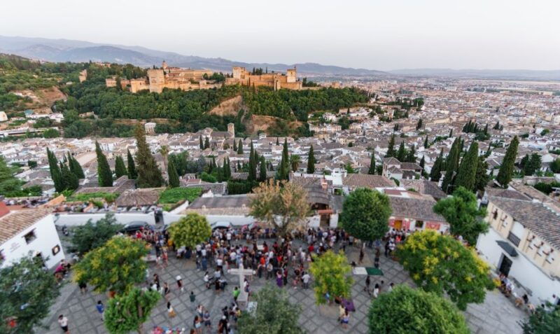 granada-private-fast-track-alhambra-and-albaicin-tour