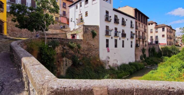 granada-private-fast-track-alhambra-and-albaicin-tour