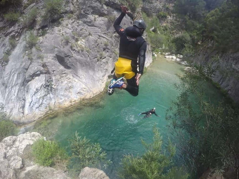 Granada: Río Verde Canyoning Tour with Photos & Videos - The Practical Aspects: Logistics and Inclusions