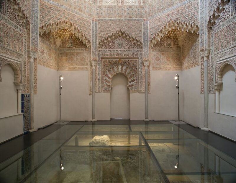 granada-royal-chapel-and-historical-center-walking-tour