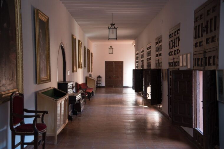 granada-sacromonte-abbey-entry-ticket-with-audio-guide